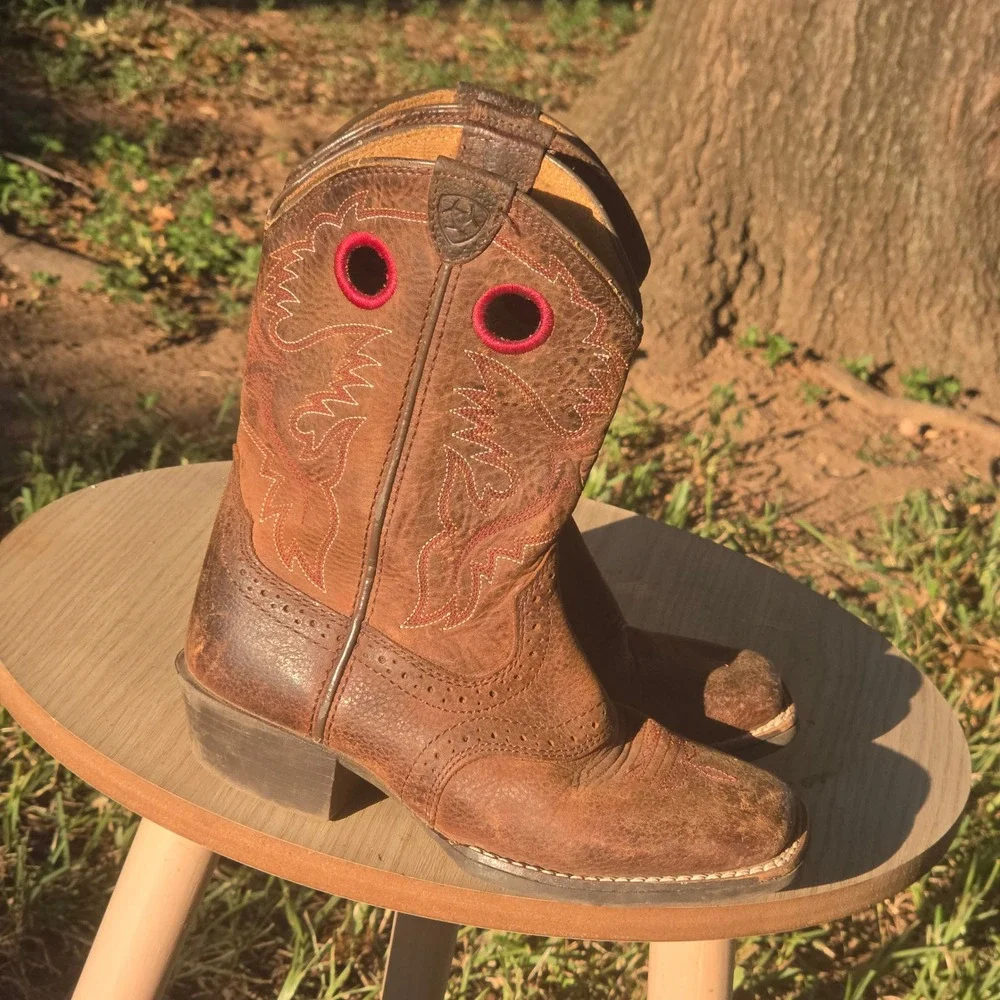 Ariat Fatbaby Heritage Brown Leather Western Boots Square Toe Red Stitching